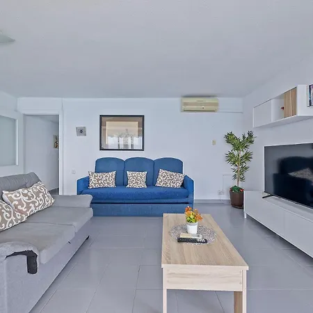 En A 1a Linea Del Mar * Μπένιντορμ